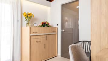 The Loft - Private Terrace Deluxe Suite | Cozinha privada | Frigobar, máquina de café expresso, cafeteira/chaleira