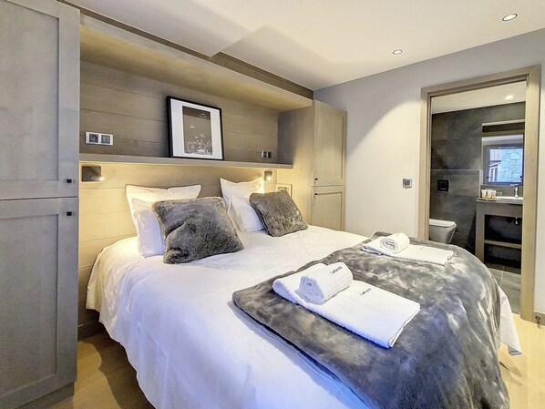 4 bedrooms, free WiFi