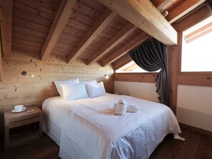 5 chambres, accès au Wi-Fi (inclus)