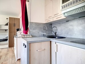 Fridge, microwave, dishwasher, toaster