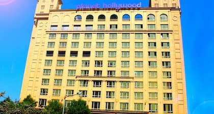 Planet Hollywood