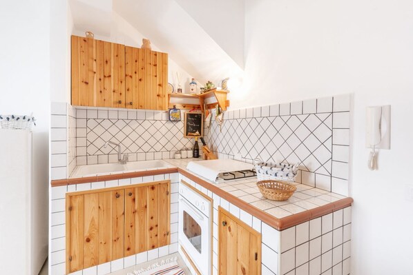 Oven, stovetop