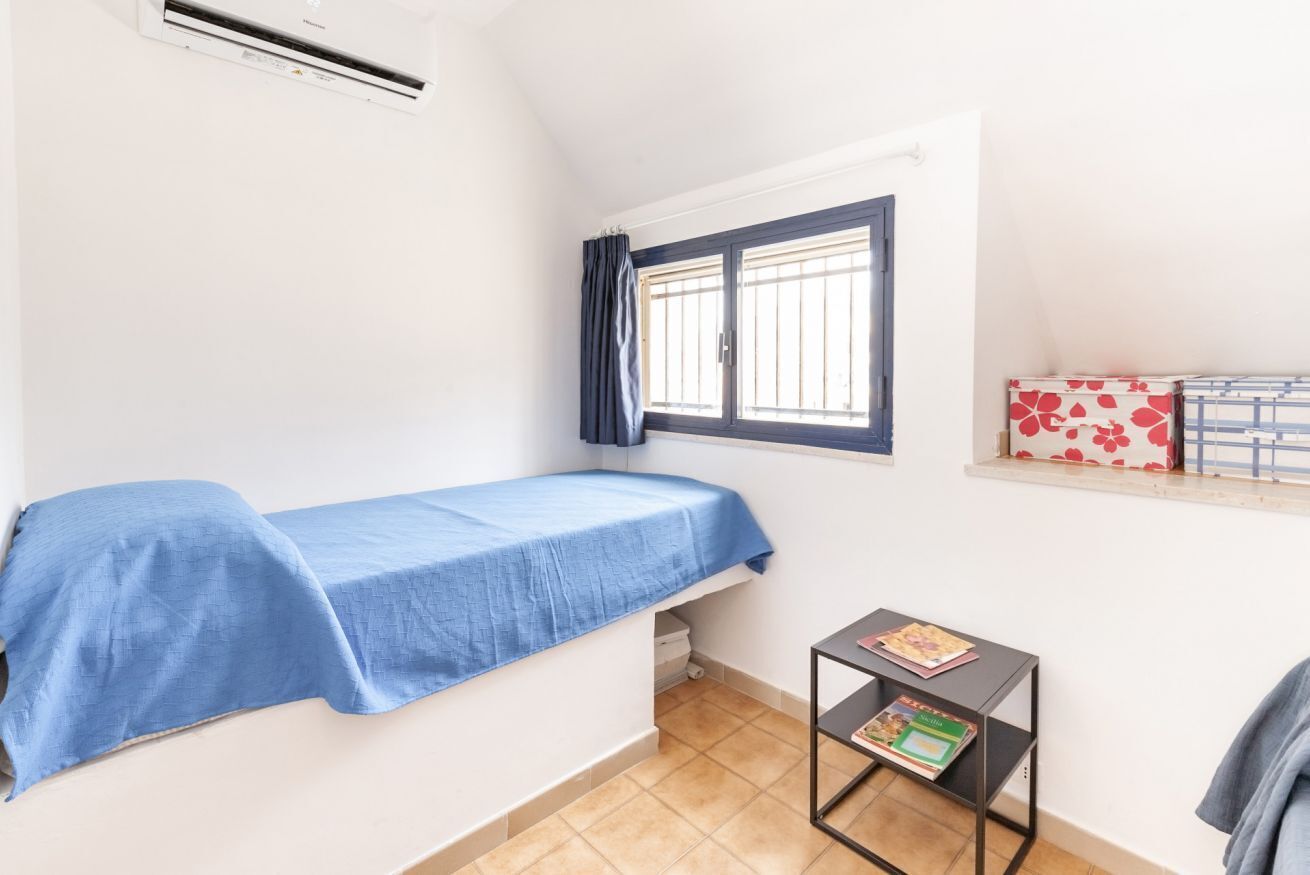 2 chambres, fer et planche à repasser, draps fournis