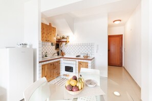 Oven, stovetop