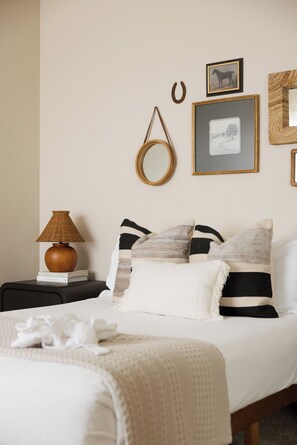 3 soveværelser, skrivebord, strygejern/strygebræt, weekendseng