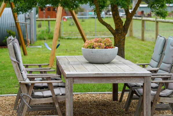 Outdoor dining
