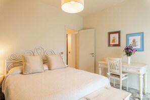 3 bedrooms, free WiFi, bed sheets - Apartment Abete Bianco with Mountain View, Terraces & Wi-Fi (Montefegatesi)