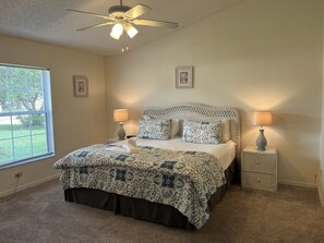 3 bedrooms, in-room safe, iron/ironing board, travel cot