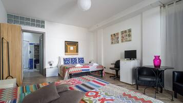 1 bedroom, free WiFi, bed sheets