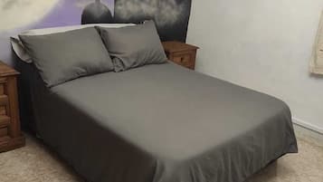 6 bedrooms, free WiFi, bed sheets