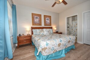 3 bedrooms, iron/ironing board, WiFi, bed sheets - 521 Arbor Trace - Barefoot Resort Rentals (North Myrtle Beach)