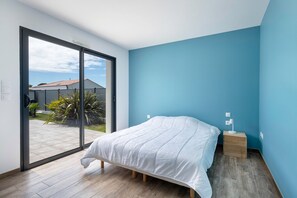 3 bedrooms, iron/ironing board, free WiFi