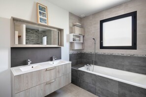 Bathtub, hair dryer