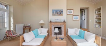 Family villa for 11 people 300m from the sea