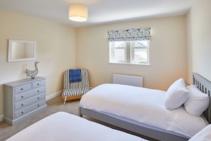 3 室のベッドルーム、アイロン / アイロン台、旅行用ベビーベッド、WiFi