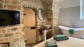 3 chambres, Wi-Fi gratuit, draps fournis