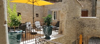 Stone village house with pool, Saint-Restitut – Drôme Provençale