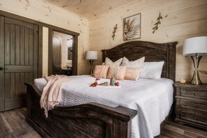 6 bedrooms, iron/ironing board, free WiFi, bed sheets