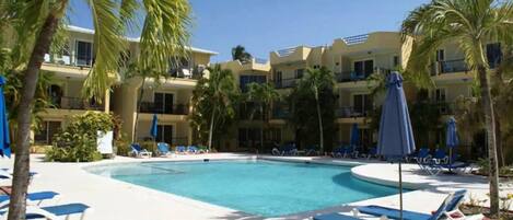 Alberca al aire libre