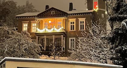 Villa Marlitt Living in the countryside and a 5-minute walk to the old town