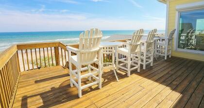 Lux Pet-Friendly Oceanfront Elevator and Hot Tub