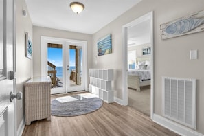 5 soverom, skrivebord, strykejern/-brett og wi-fi (inkludert)