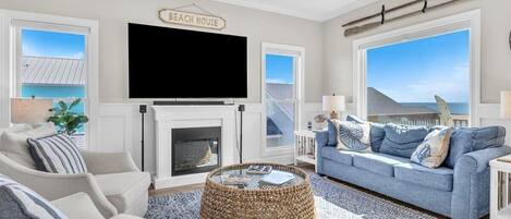 Smart TV, chimenea, tenis de mesa y libros