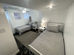 2 Schlafzimmer, Bügeleisen/Bügelbrett, kostenloses WLAN, Bettwäsche