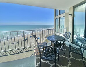 Outdoor dining - One Ocean Place , Newly renovated and spectacular  3 bedroom  corner unit (Garden City)