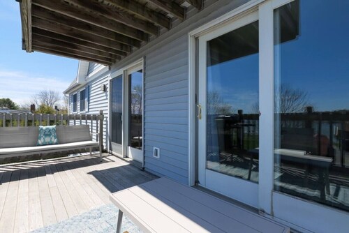 2BR Condo  Downtown SWH + Ocean Views [Driftwood]