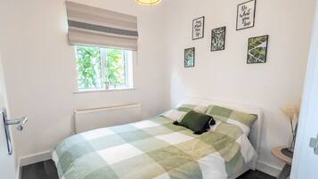 1 bedroom, iron/ironing board, WiFi