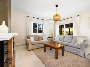 TV - Villa Gioia (Tolleric)