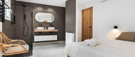 5 Schlafzimmer, BĂŒgeleisen/BĂŒgelbrett, Reisekinderbett, kostenloses WLAN
