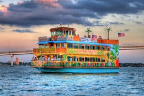 Exterior - Up to 10 guests - Just min to Clearwater Beach & Indian Rocks Beach (Largo)