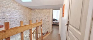 Interior - Quiet town house 2km from Ile de Ré bridge (La Rochelle)