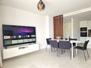 Dining - AL BORADA HOMES 3-Bedroom Apartment with Terrace in a Premium Residential Complex in Marbella (Benahavís)