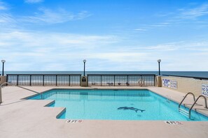 Outdoor pool - Buena Vista 508 - Ocean Front 3 Bed/2.5 Bath Condo in Cherry Grove - Walk to Pier - Pool (North Myrtle Beach)