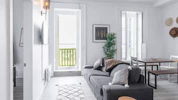 Deluxe Apartment | Living area