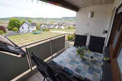Ferienwohnung "laurentiusblick" mit Panoramablick in den Weinbergen von Leiwen