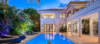 Modern Luxury in Massive Mansion w/ Heated Pool!