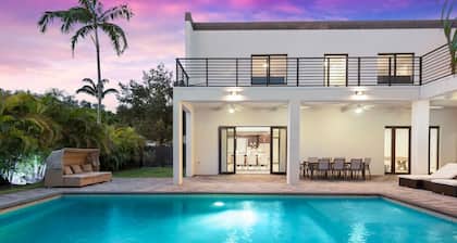 Modern Luxury in Massive Mansion w/ Heated Pool!