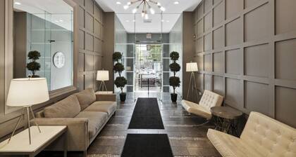 Stylish 2-BR , Gym, Wifi, Workspace, Target | Speakeasy Apt