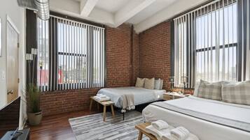 2 bedrooms, desk, iron/ironing board, Internet