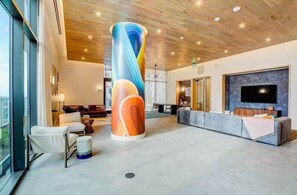 Interior - East Cider |Heated Rooftop Pool| Lux by Barclé Group (Austin)