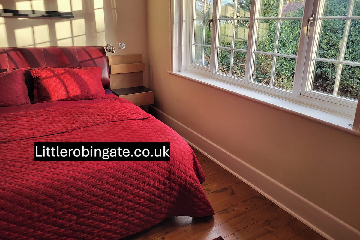 Deluxe Double Room | Individually decorated, individually furnished, blackout curtains