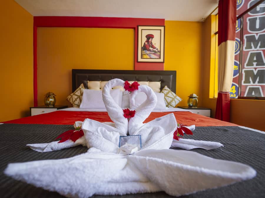 Free WiFi, bed sheets