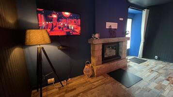 Honeymoon Double Room | Living area