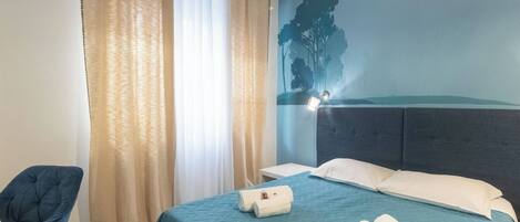 1 chambre, fer et planche à repasser, Wi-Fi gratuit