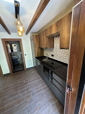 Suite | Badezimmer | Dusche, Regendusche, Haartrockner, Hausschuhe