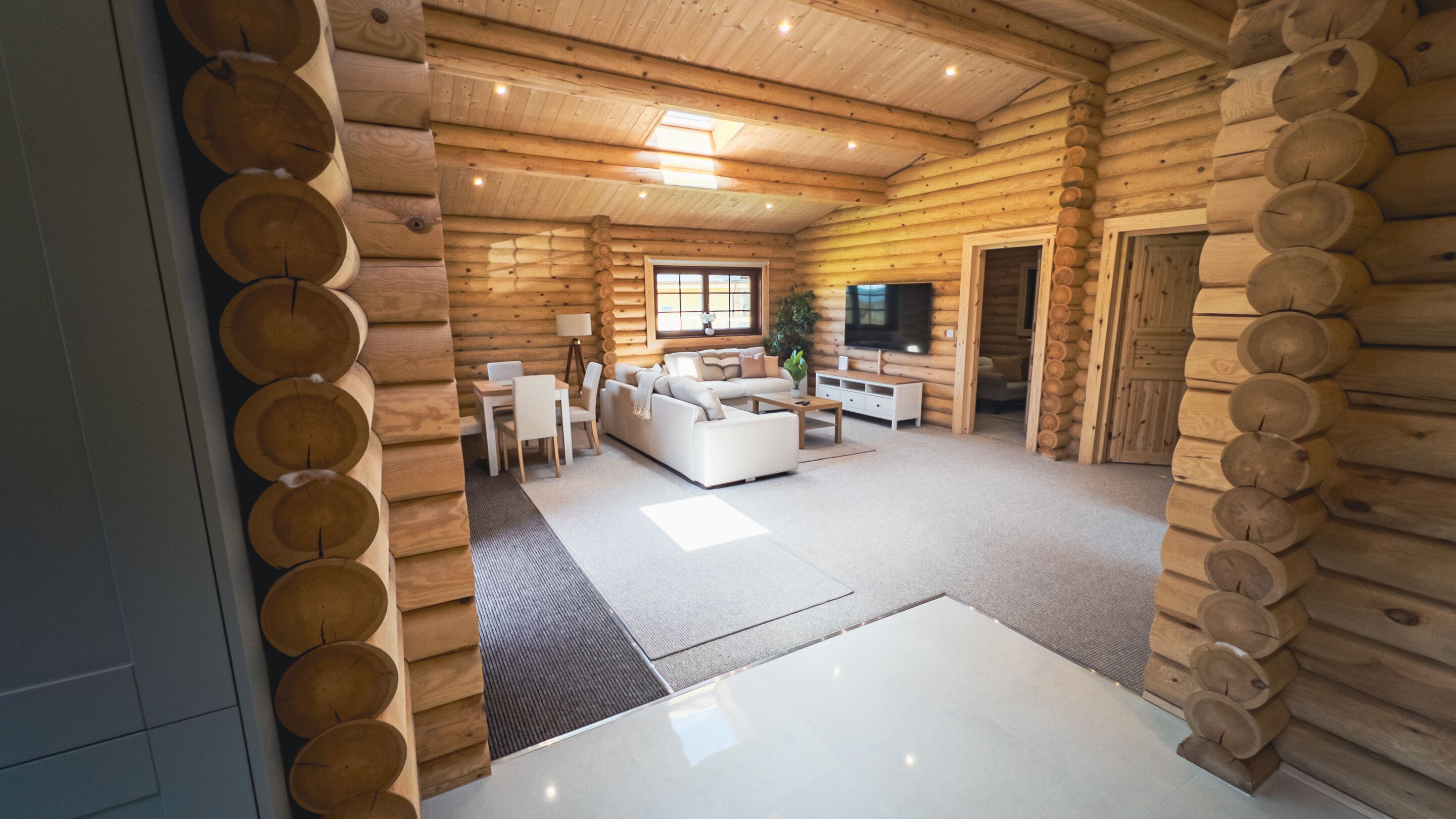 Aspen Lodge - Spacious Lodge - Hot Tub! - Northumberland